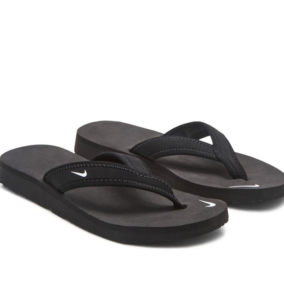 NWT Nike Celso Girl Thong Flip Flops - Picture 1 of 5